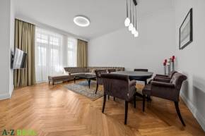 Elegantný staromestský 4-izbový byt na Leškovej ul. na prenájom.